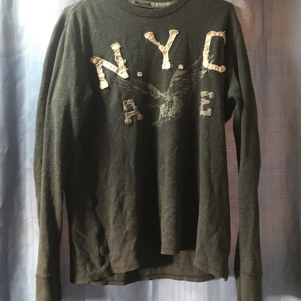 American Eagle Dark Gray Long Sleeve Top made Sept/2010